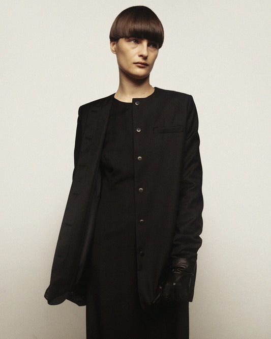 Kylie straight fit colarless blazer